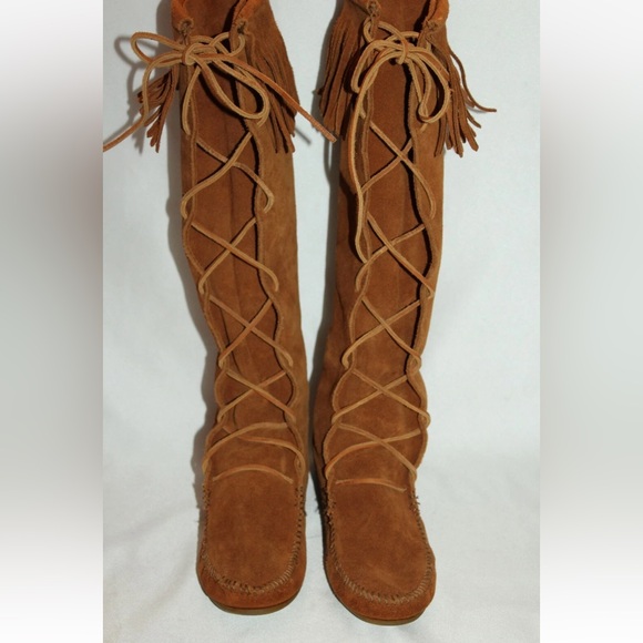 Minnetonka #1422 Chestnut Suede Lace-Up Fringe moccasin Boots - Picture 5 of 9